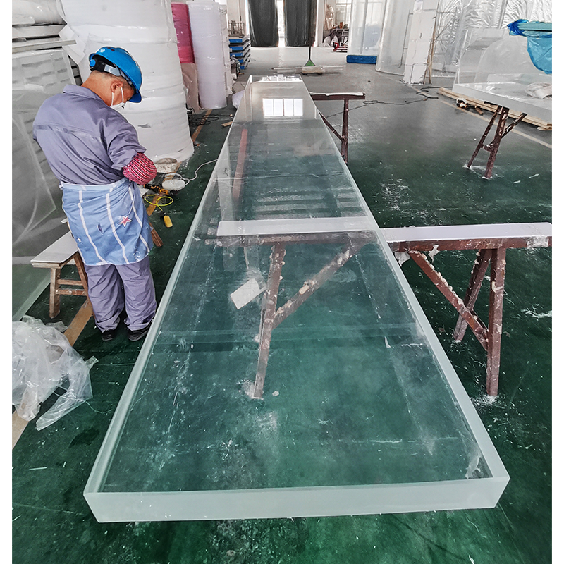 Akryylipaneelisuunnittelu Uima-altaan sein&auml;suunnittelu - Leyu