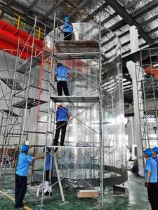 Fremstilling og installation af stor akrylcylinder - LEYU