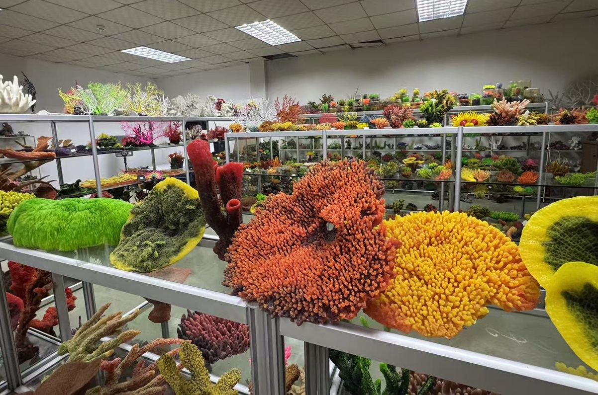 akwarium pe&yacute;za .y &uuml;pj&uuml;n ediji - Leyu