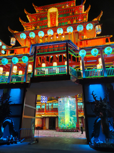 Comment construire des aquariums de cylindres acryliques de grand diam&egrave;tre-Usine de produits en feuilles acryliques Leyu