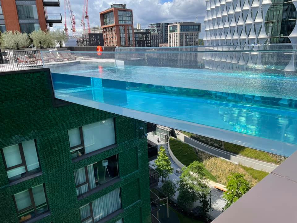 Brilliance of Acrylic Glass for Swimming Pools